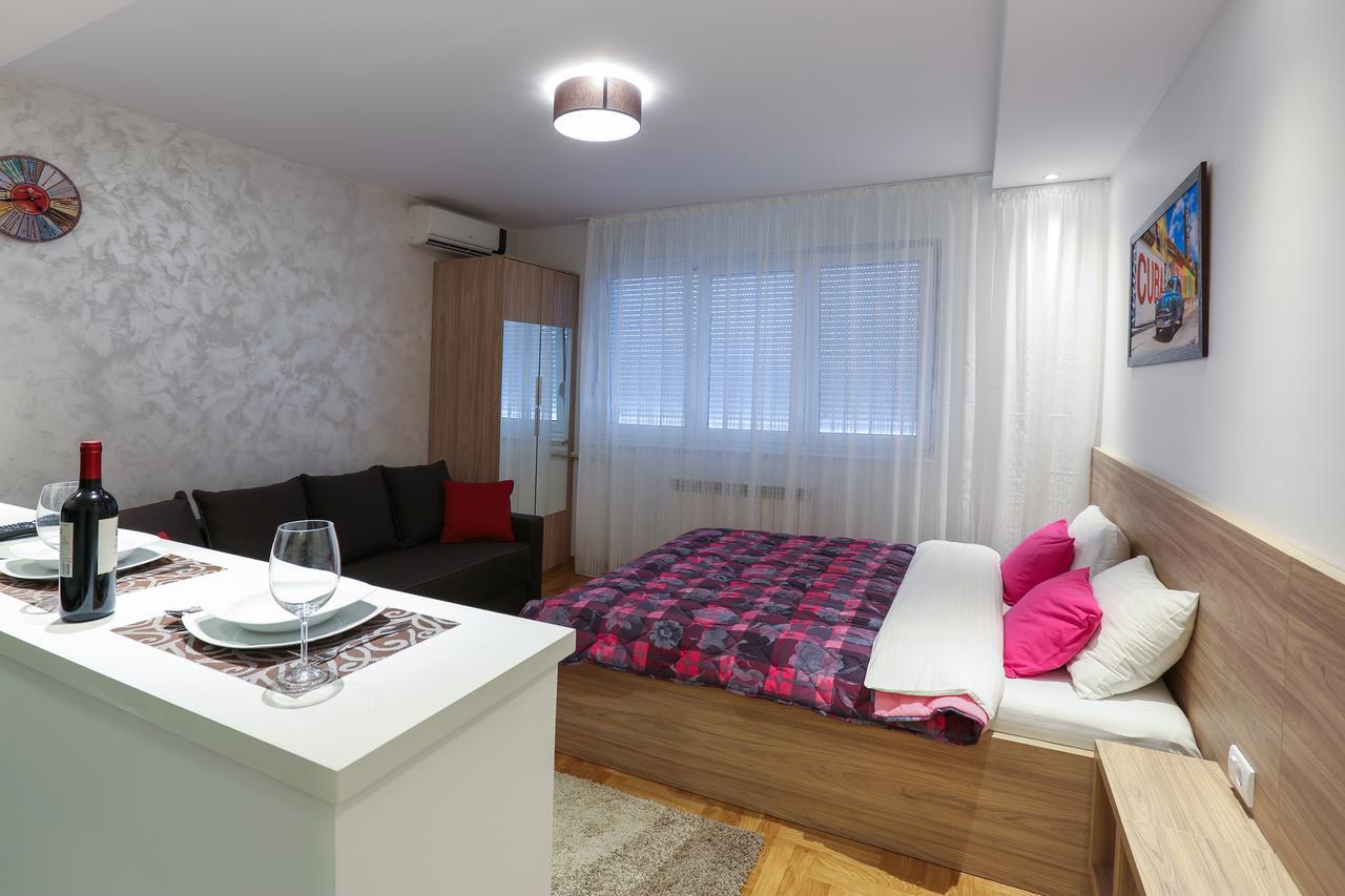 Apartment Promenada 30 Нови-Сад Экстерьер фото